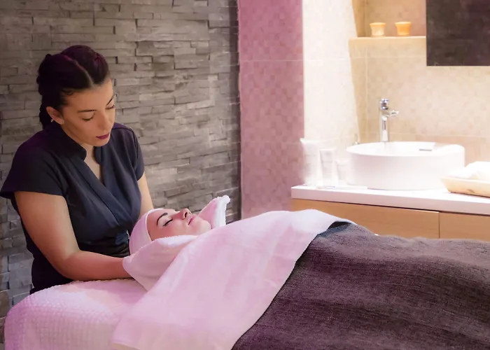 Club Mmv Les Clarines מלון דירות 4*